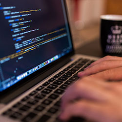 吃瓜入口这条内容没有高声量，却把情绪拉得很满，节奏不是从开头起的，而是黑料入口出现后突然变味